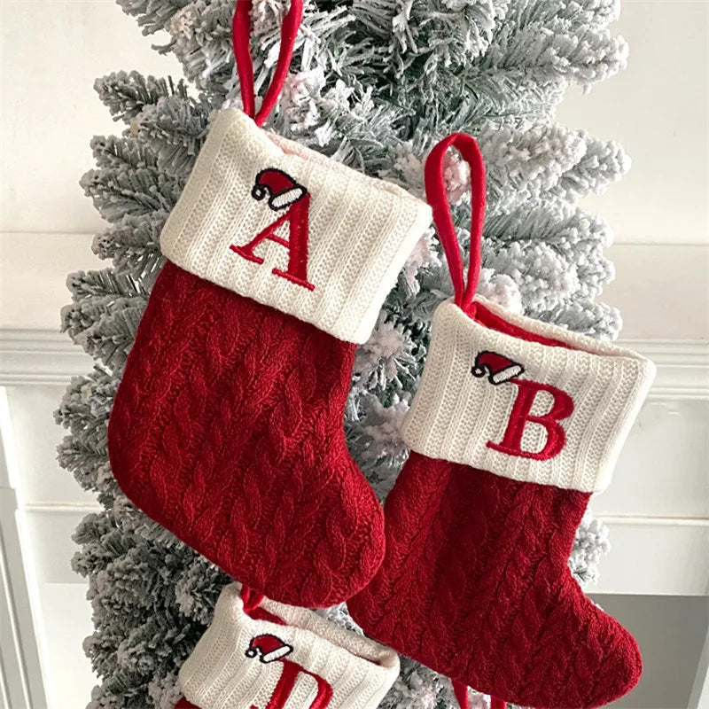 Chaussette de Noël avec lettre, flocon, déco sapin